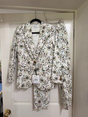 NEW with Tags $840 2pc Marella Jacket and pants sz 6